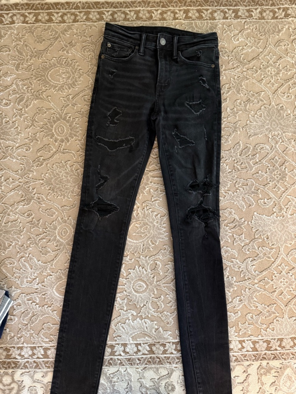 American Eagle Outfitters Black Distressed Skinny Jeans